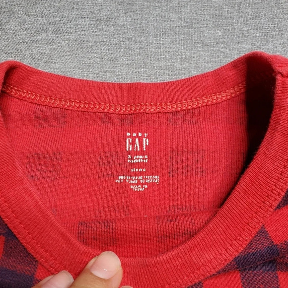 Baby Gap Plaid Pajama Set - Picture 4 of 8
